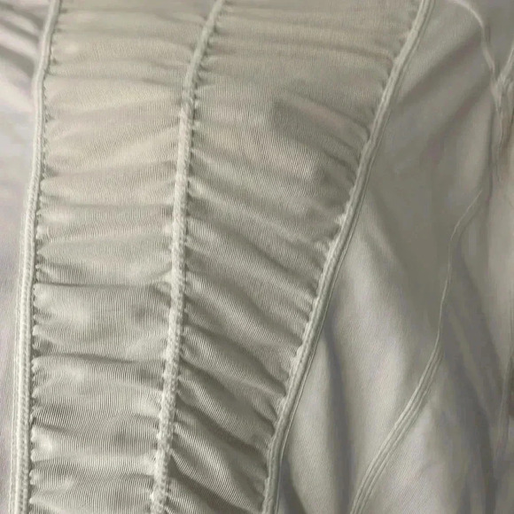 Zella runched front zip up - Picture 8 of 9